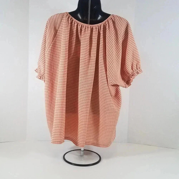 Texture & thread new women's top - Picture 3 of 4